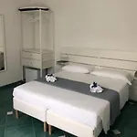 بيت ضيافة La Strettoia كابريولي